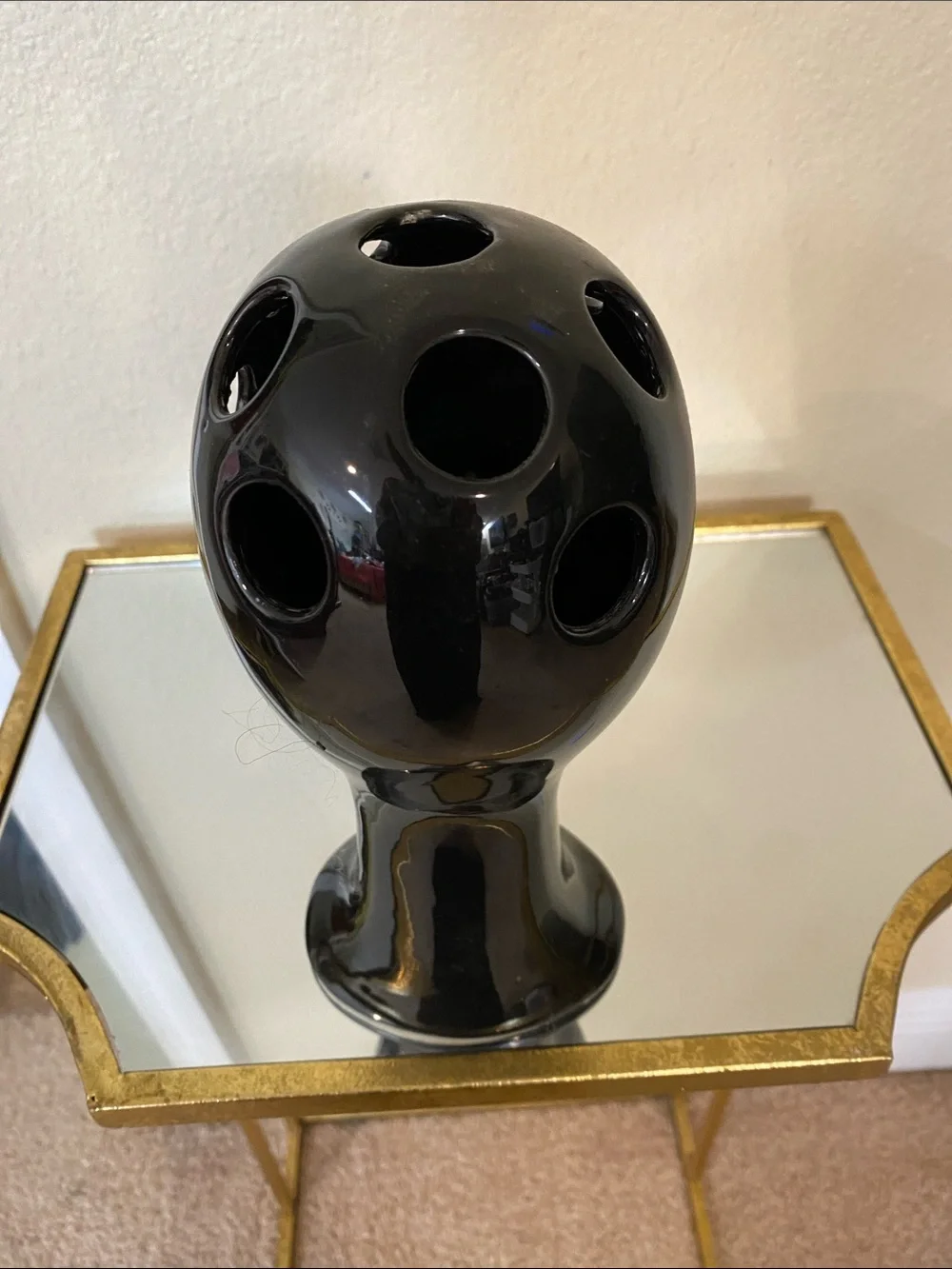 Glossy Black Ceramic Face Vase – Decorative Head Sculpture